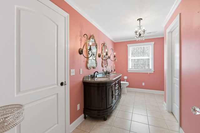 1192 Austin Cir, Lawrenceburg, TN 38464