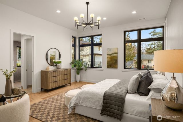 312 160th Avenue NE, Bellevue, WA 98008