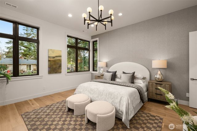 312 160th Avenue NE, Bellevue, WA 98008