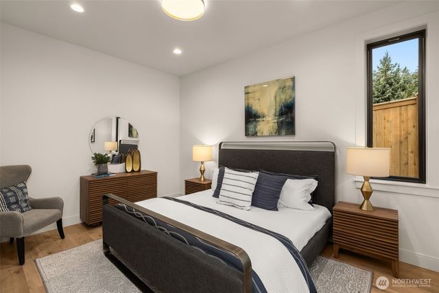 312 160th Avenue NE, Bellevue, WA 98008