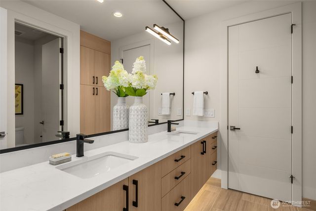 312 160th Avenue NE, Bellevue, WA 98008