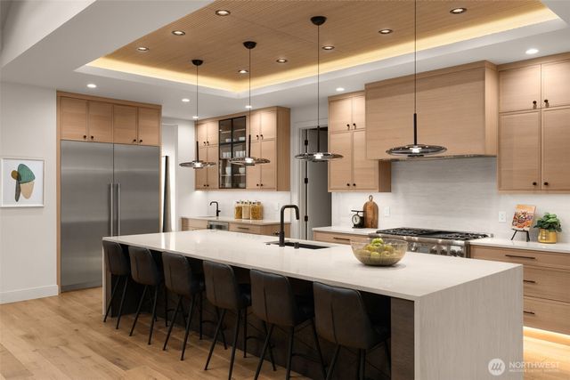 312 160th Avenue NE, Bellevue, WA 98008