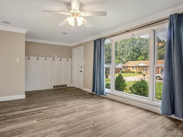 3608 Apple Orchard Lane, St Louis, MO 63125