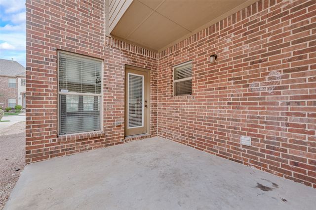 4281 Comanche Drive, Carrollton, TX 75010