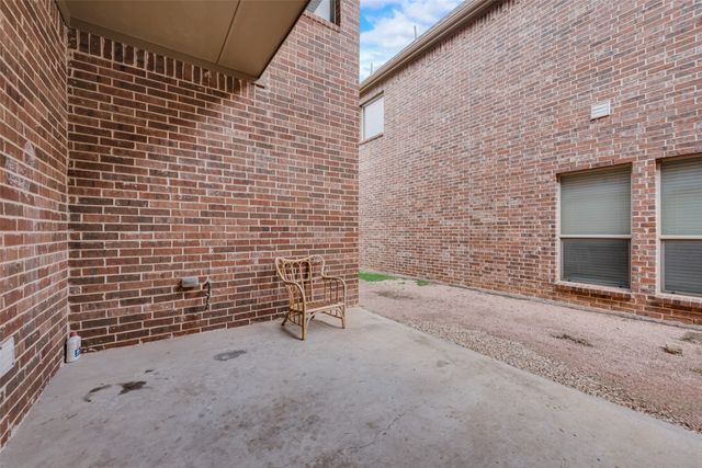 4281 Comanche Drive, Carrollton, TX 75010