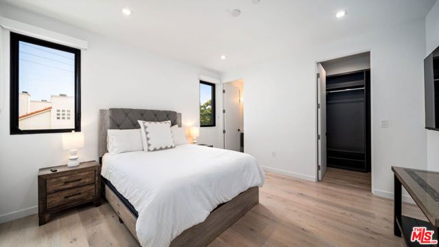 2435 S Penmar Avenue, Venice (los Angeles), CA 90291