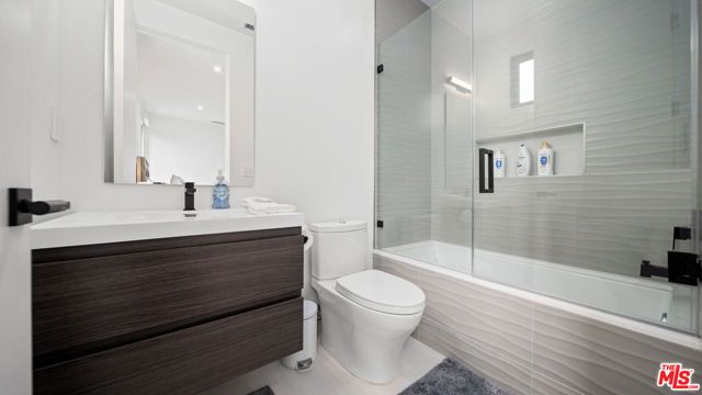 2435 S Penmar Avenue, Venice (los Angeles), CA 90291