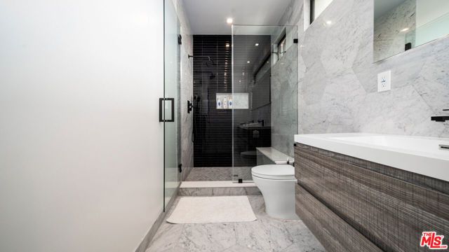 2435 S Penmar Avenue, Venice (los Angeles), CA 90291