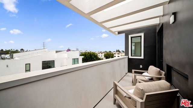 2435 S Penmar Avenue, Venice (los Angeles), CA 90291