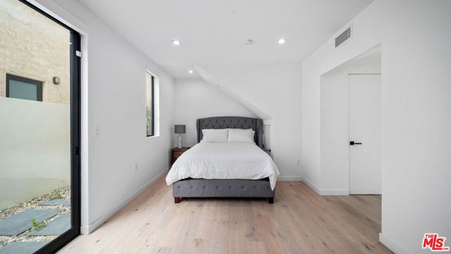 2435 S Penmar Avenue, Venice (los Angeles), CA 90291