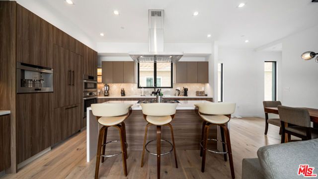 2435 S Penmar Avenue, Venice (los Angeles), CA 90291