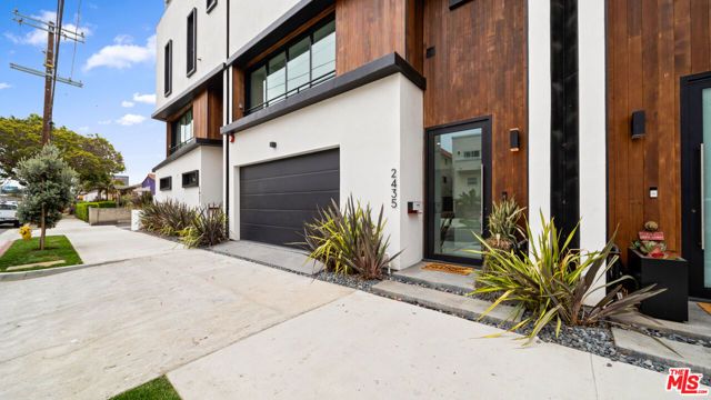 2435 S Penmar Avenue, Venice (los Angeles), CA 90291