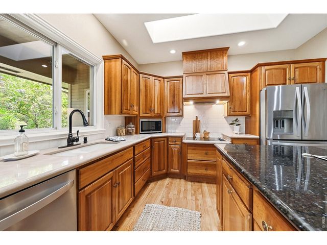 3208 Mariner Ln, Longmont, CO 80503