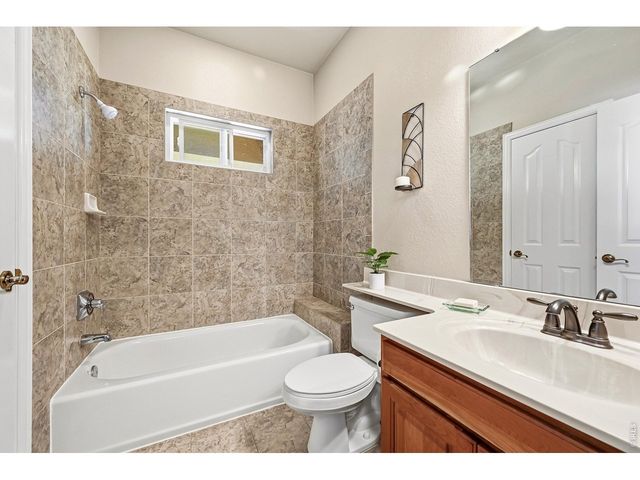 3208 Mariner Ln, Longmont, CO 80503