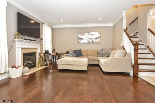 31 Barrister St, Clifton City, NJ 07013