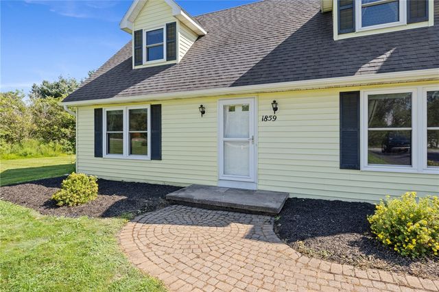 1859 State Road, Webster, NY 14580
