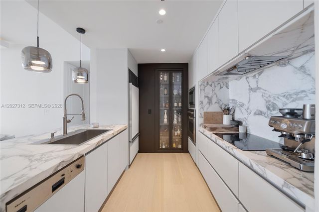 1425 Brickell Ave 57A, Miami, FL 33131