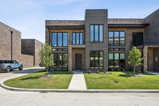 207 Morningside Drive, Roanoke, TX 76262