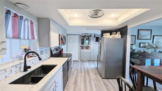 3286 BRUNSWICK LANE 704, Sarasota, FL 34239