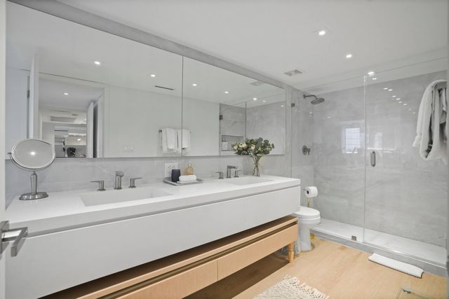 2301 COLLINS Avenue 407, Miami Beach, FL 33139