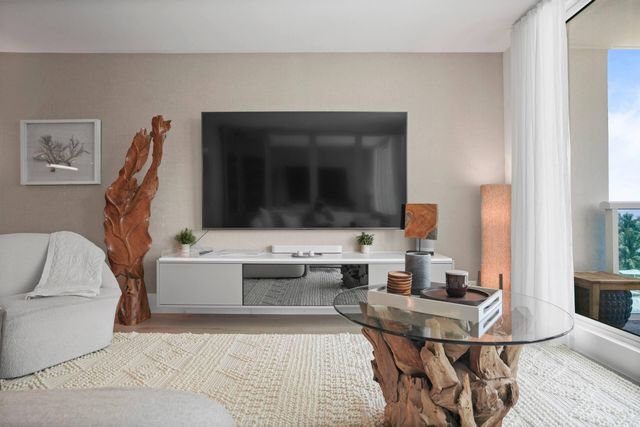 2301 COLLINS Avenue 407, Miami Beach, FL 33139