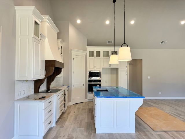 1065 Arbor Vista Drive, Azle, TX 76020