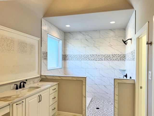 1065 Arbor Vista Drive, Azle, TX 76020