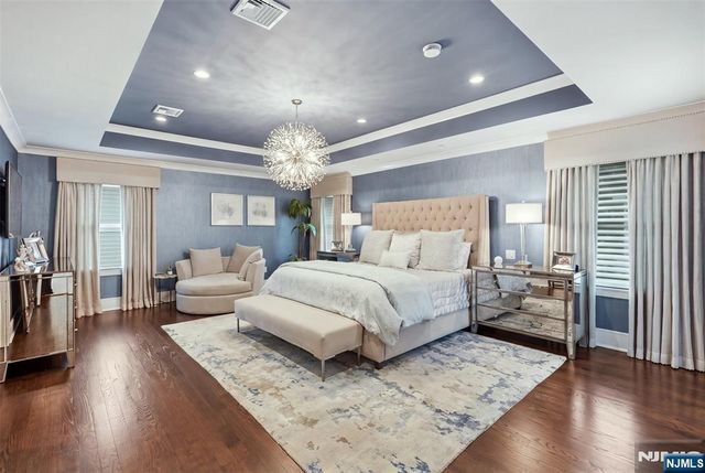 2 Churchill Court, Paramus, NJ 07652