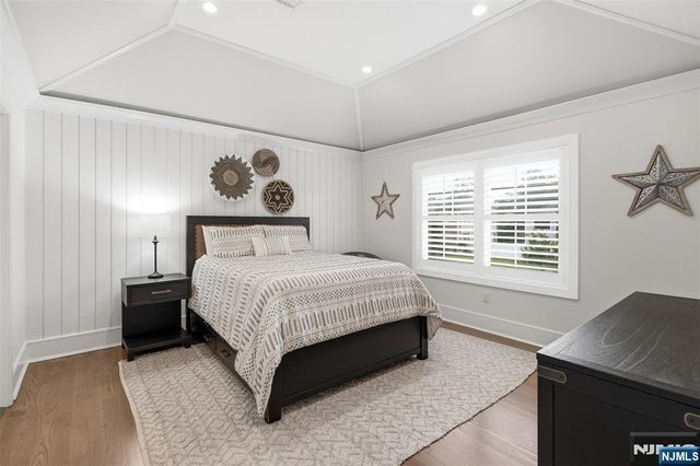 2 Churchill Court, Paramus, NJ 07652