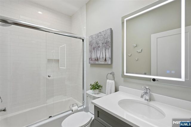 2 Churchill Court, Paramus, NJ 07652