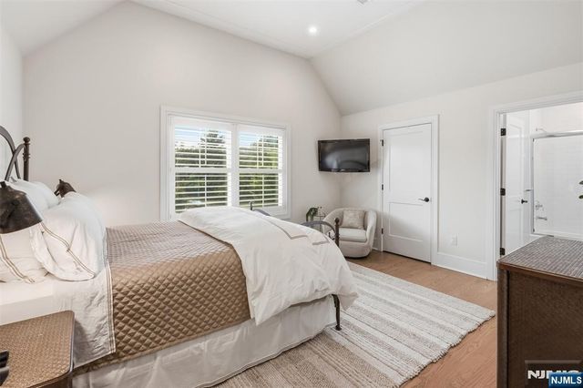 2 Churchill Court, Paramus, NJ 07652