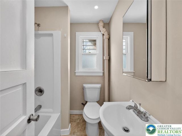 534 West Cedar Street, Allentown City, PA 18102