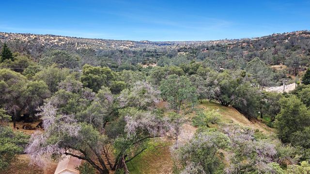 41570 Long Hollow Drive, Coarsegold, CA 93614