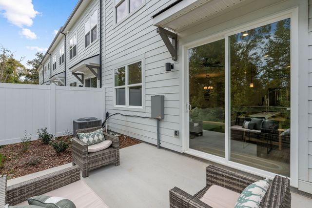 6050 Mill Tree Ct, Nashville, TN 37221