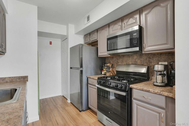 204 Storm Drive, Holtsville, NY 11742