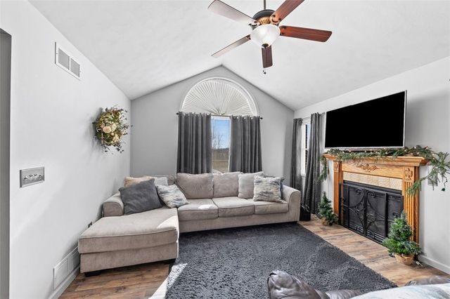 6237 Overlook Lane, Rostraver, PA 15012