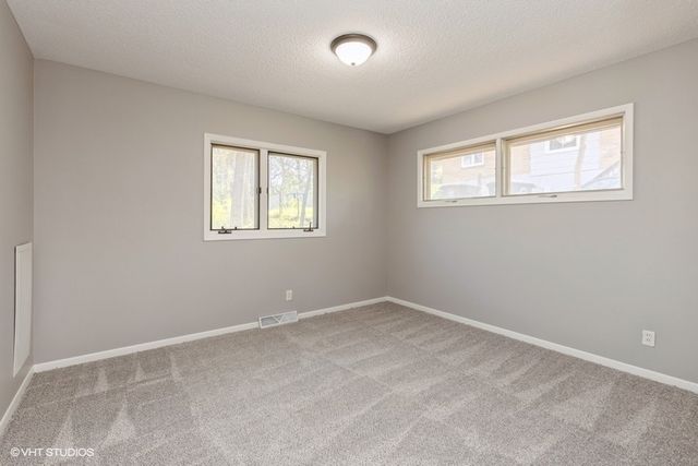 2510 Sherwood Drive, Des Moines, IA 50310