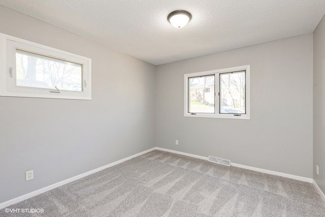 2510 Sherwood Drive, Des Moines, IA 50310