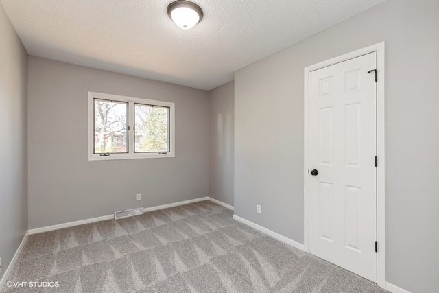 2510 Sherwood Drive, Des Moines, IA 50310