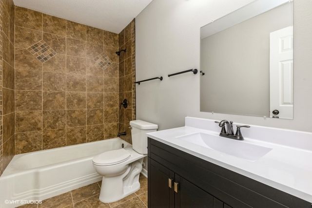 2510 Sherwood Drive, Des Moines, IA 50310