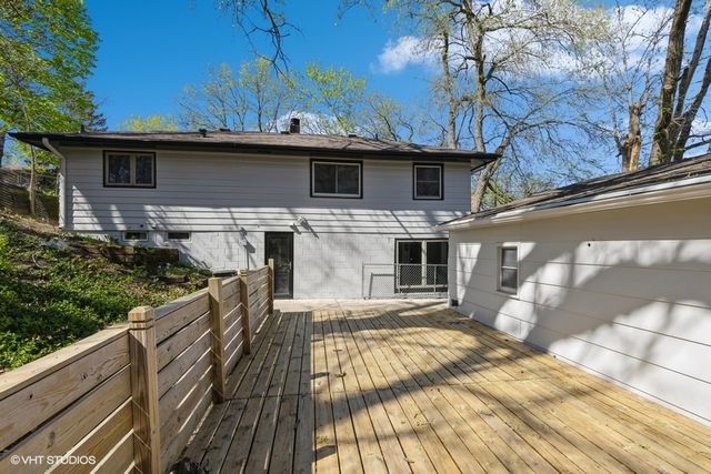 2510 Sherwood Drive, Des Moines, IA 50310