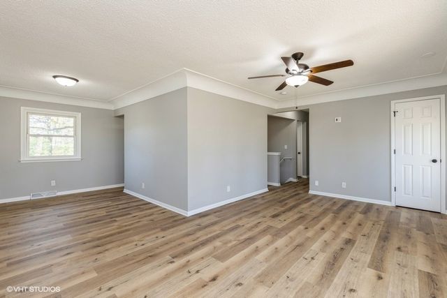 2510 Sherwood Drive, Des Moines, IA 50310