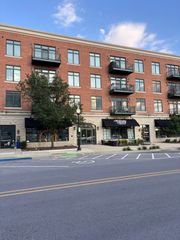 140 S River Street 212, Aurora, IL 60506