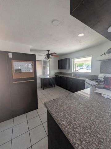 2310 69th St, Lemon Grove, CA 91945