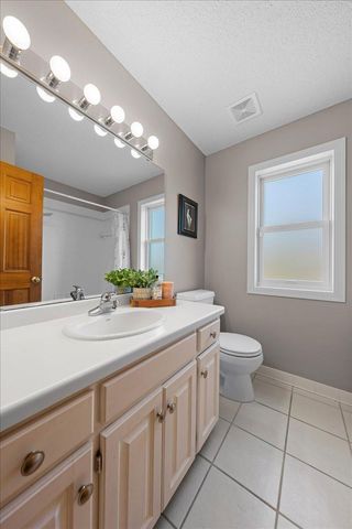 3437 Gunston Lane, Woodbury, MN 55129