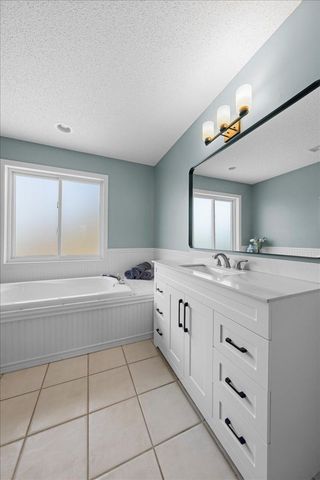 3437 Gunston Lane, Woodbury, MN 55129