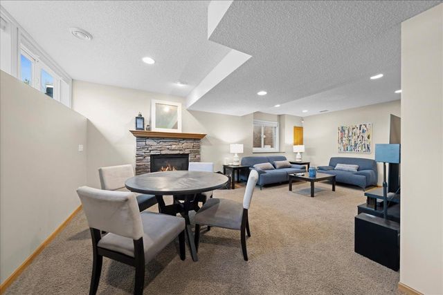 3437 Gunston Lane, Woodbury, MN 55129