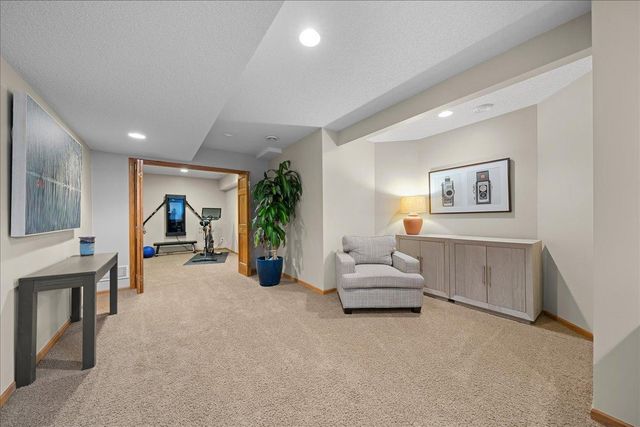 3437 Gunston Lane, Woodbury, MN 55129