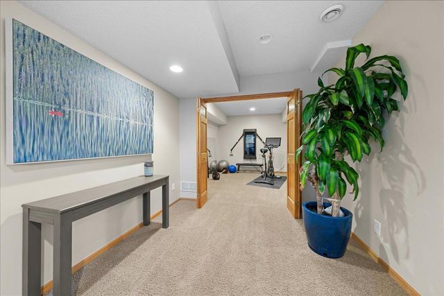 3437 Gunston Lane, Woodbury, MN 55129