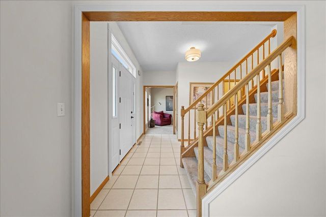 3437 Gunston Lane, Woodbury, MN 55129